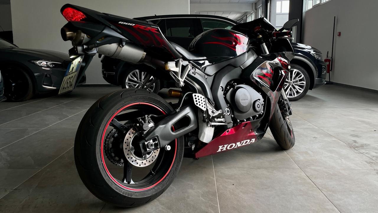 HONDA CBR 1000 MONOPOSTO 171 CV - FULL LED, MAI USATA IN PISTA, GOMME NUOVE
