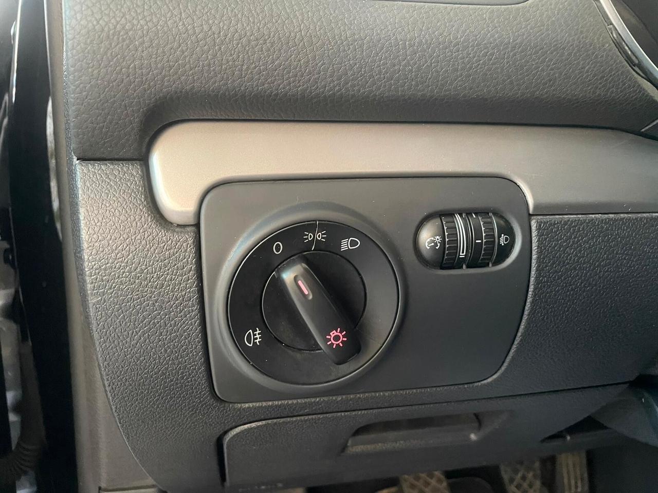 Volkswagen Golf 1.6 TDI DPF 5p. Highline