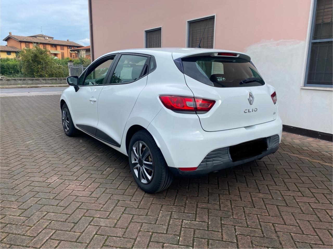 Renault Clio 1.5 dCi 8V 90CV Start&Stop 83gr 5 porte EcoBusiness