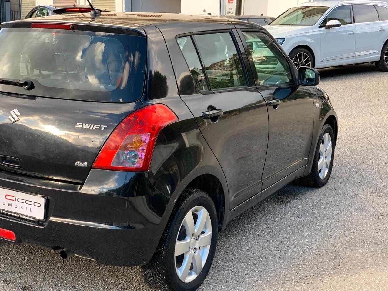 Suzuki Swift 1.3 4x4 5p. GL