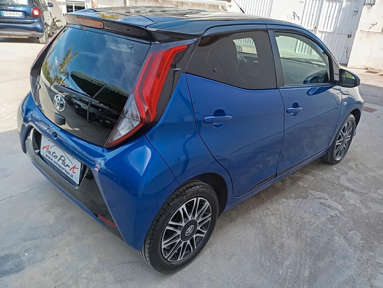 Toyota Aygo 5P 1.0 VVT-i 72CV x-clusiv