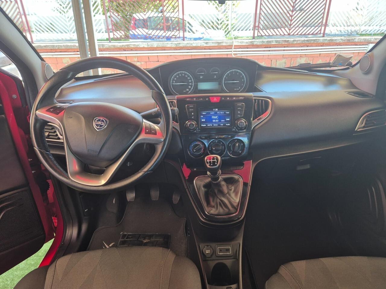 Lancia Ypsilon 0.9 TwinAir 85 CV 5 porte Metano Ec