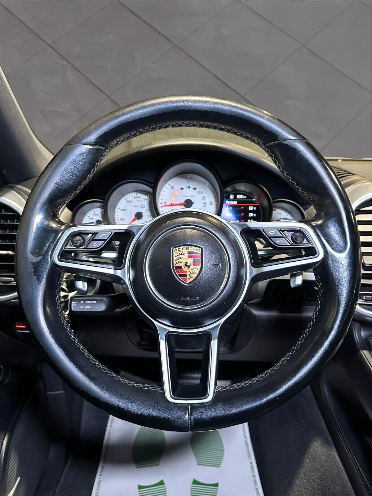 Porsche Cayenne 3.0 TIPTRONIC