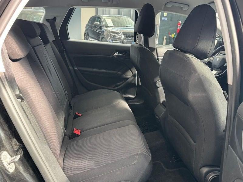 Peugeot 308 308 5p 2.0 bluehdi 16v Business s&s 150cv eat6 (auto)