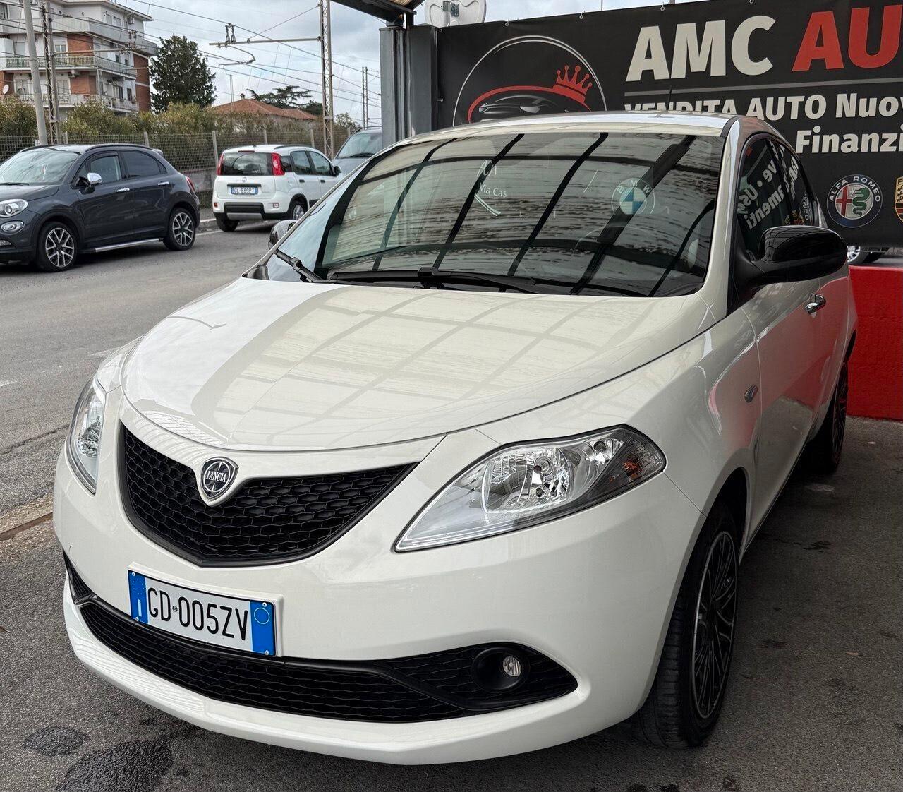 Lancia Ypsilon 1.0 FireFly 5 porte S&S Hybrid Ecochic Gold