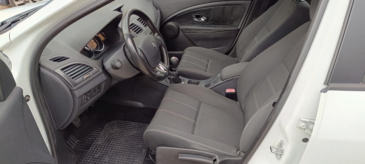 Renault Megane Mégane 1.5 dCi 110CV Start&Stop SporTour Wave