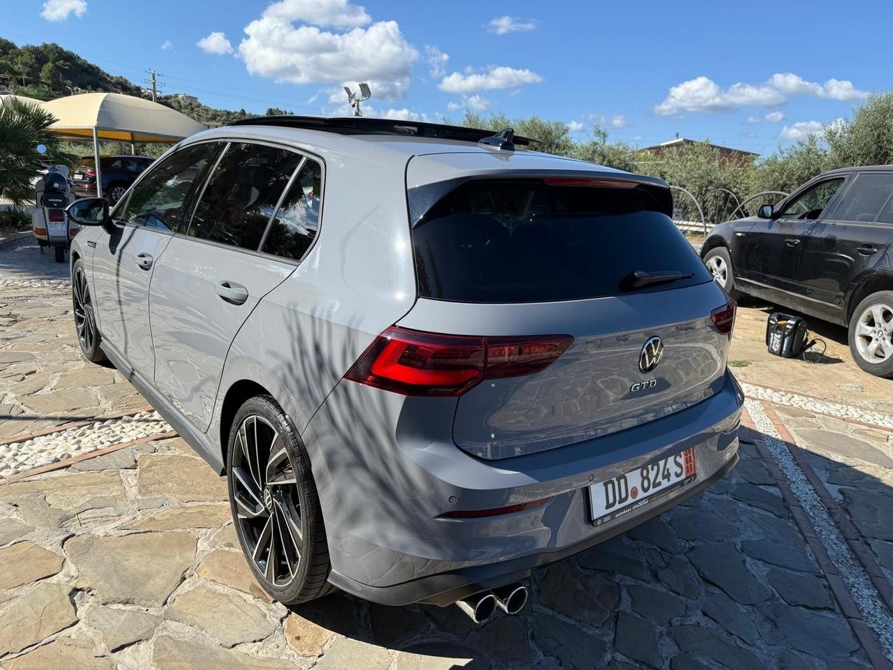 Volkswagen Golf 2.0 TDI DSG GTD Led Tetto Apr. Navy Cam 360* IQ Light