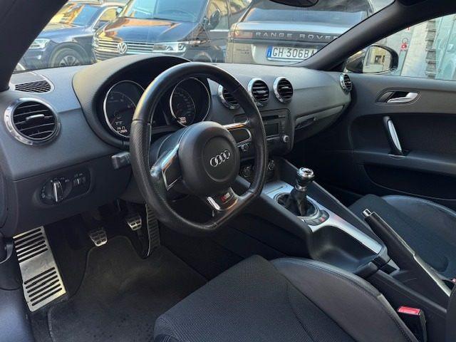 AUDI TT Coupé 2.0 TFSI S-LINE