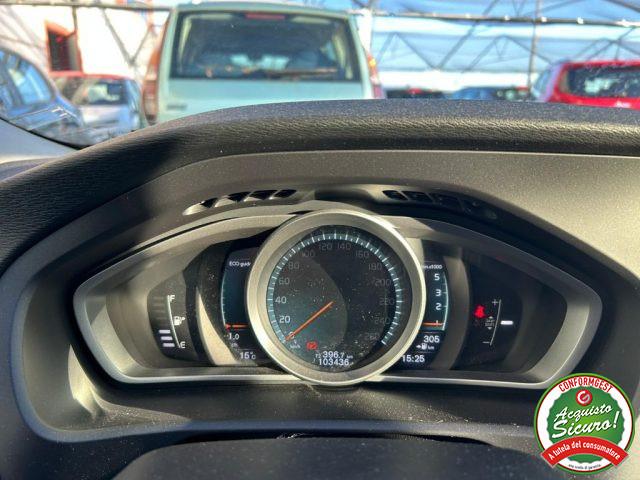 VOLVO V40 D2 Business Navi