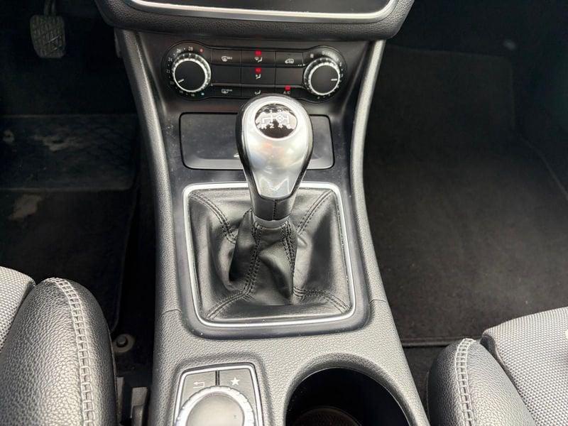 Mercedes-Benz GLA 180 d Business