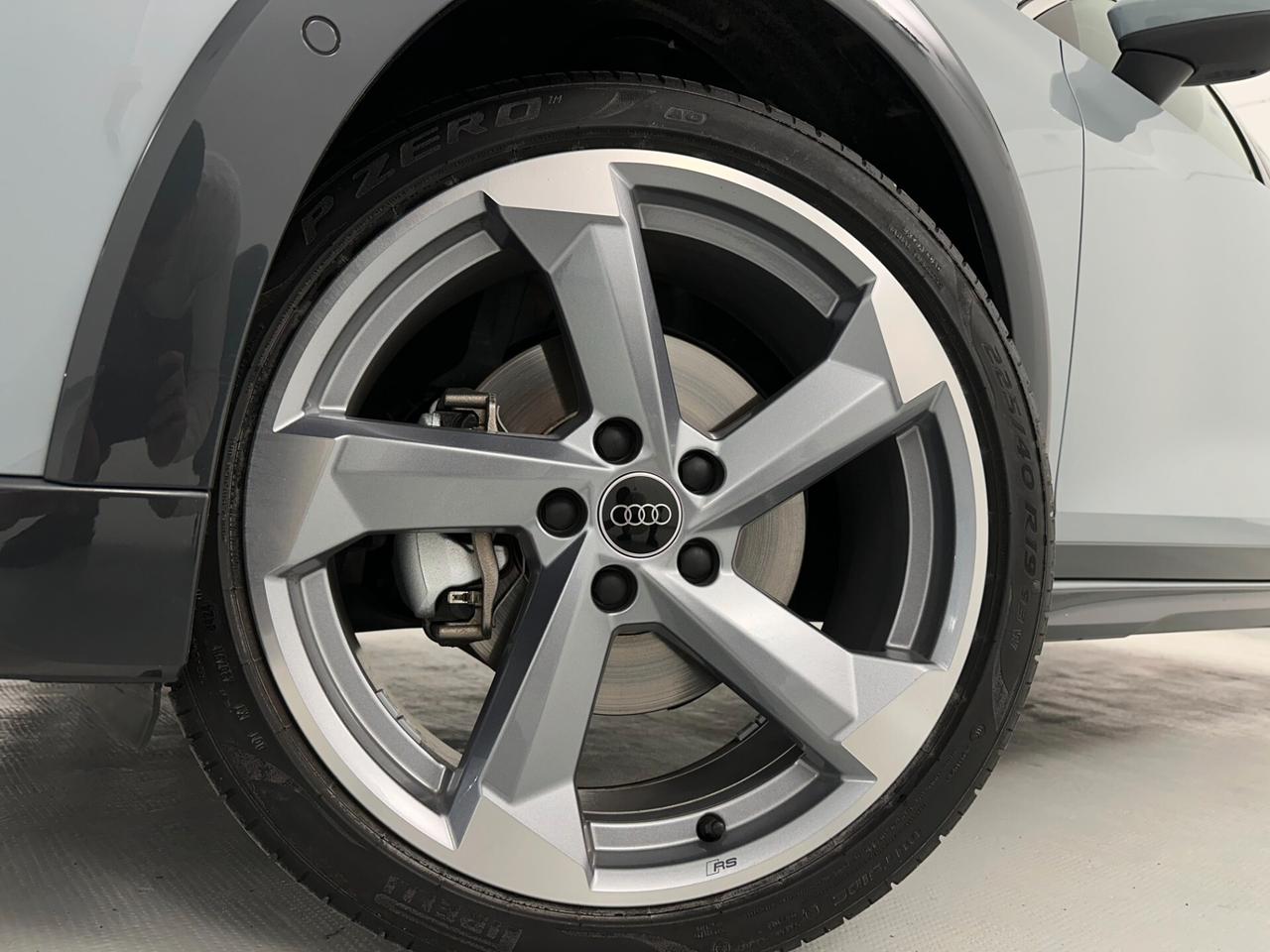 Audi A3 ALL STREET 35 TDI S.tronic /matrix/pelle/19.p/telecamera