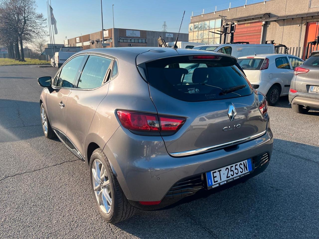 Renault Clio 1.2 75CV 5 porte