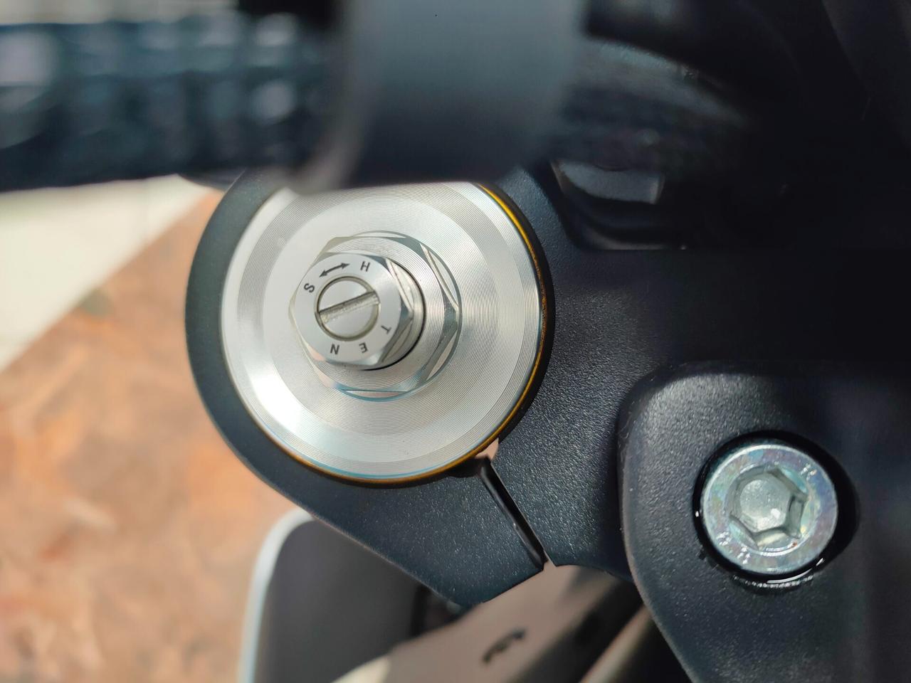 Cf Moto 700CL-X: una scrambler INCONFONDIBILE