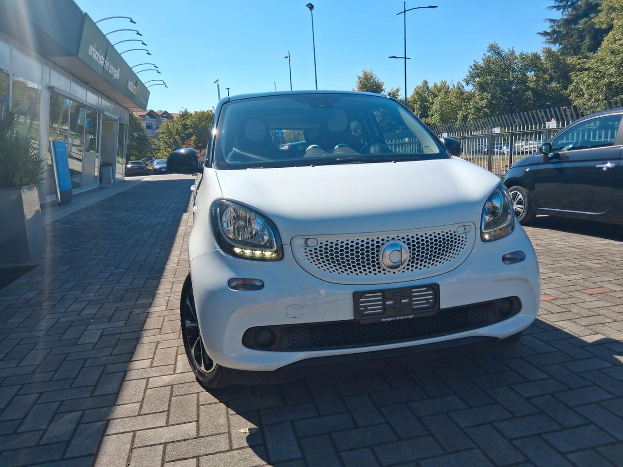 Smart forfour 1.0 Passion 71cv >> Carrozzeria a Nuovo !!