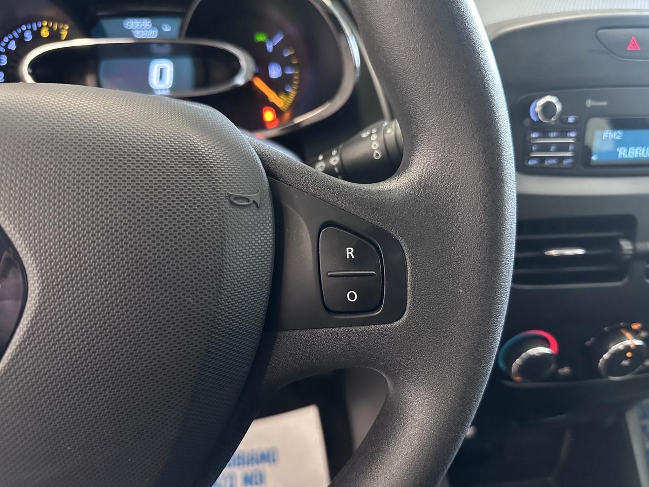 RENAULT CLIO 1.2 BENZINA 5 PORTE
