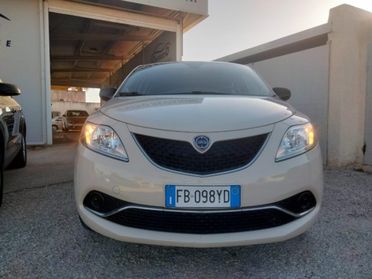LANCIA Ypsilon 1.2 69 CV 5 porte Gold