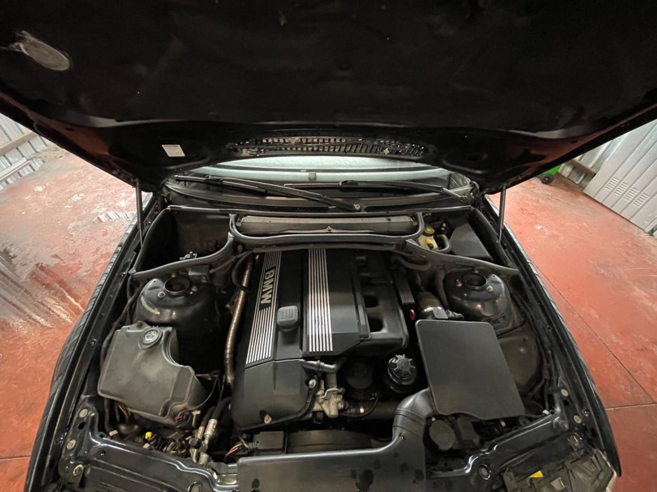 Bmw 330 CI cat Cabrio pelle rossa assetto