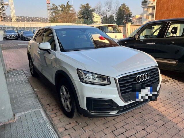 AUDI Q2 1.0 TFSI S tronic Business