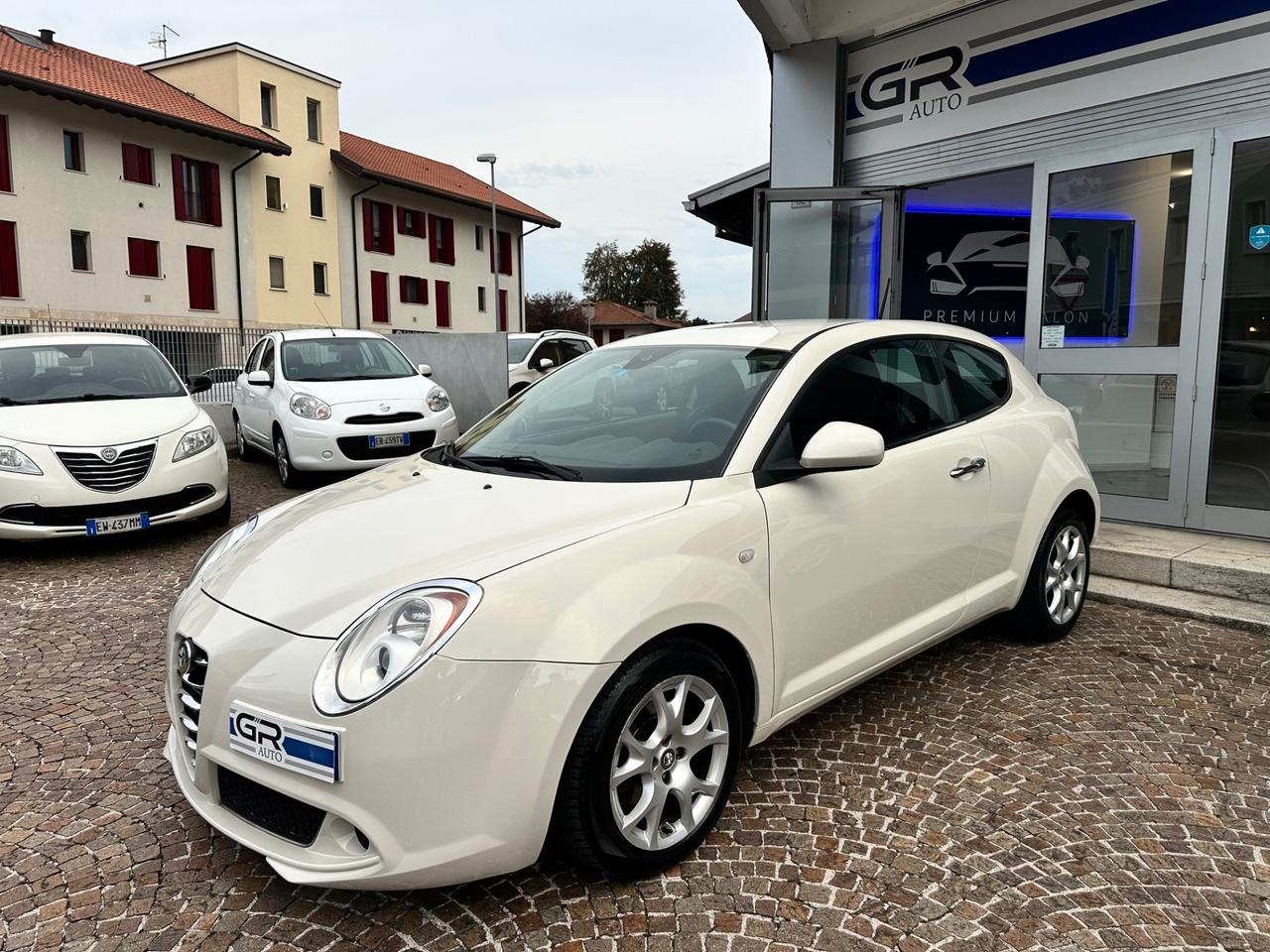 Alfa Romeo MiTo 1.3 JTDm-2 95 CV S&S Distinctive Sport Pack