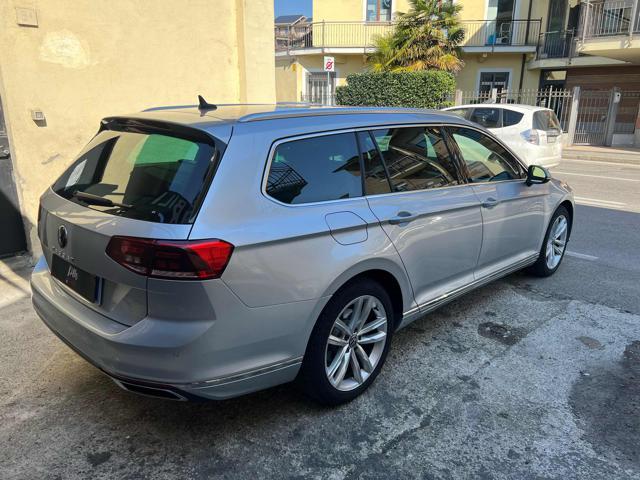 VOLKSWAGEN Passat Variant 2.0 TDI SCR EVO DSG Executive