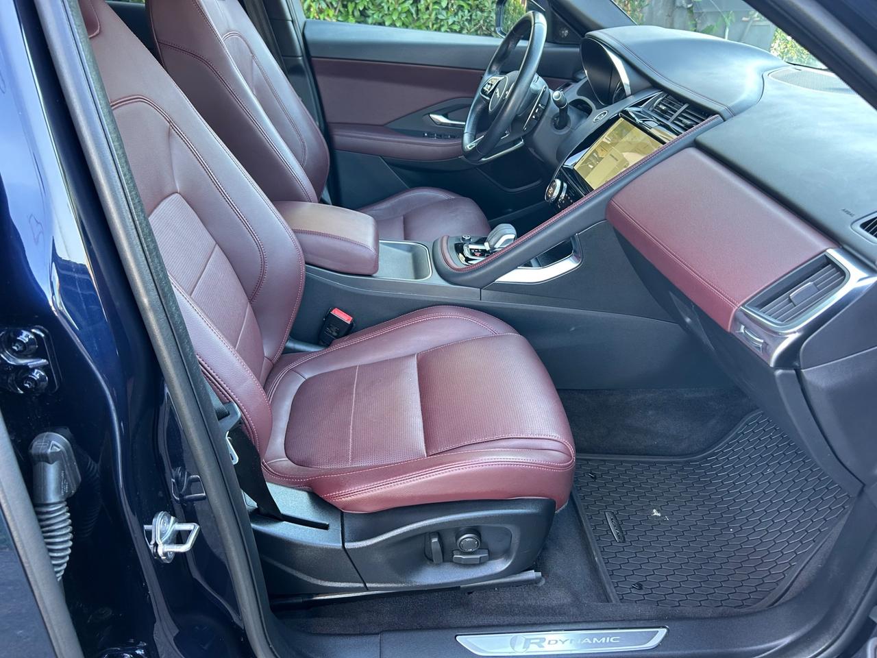 Jaguar E-Pace 2.0D I4 163 CV AWD Auto R-Dynamic SE