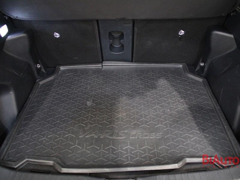 Toyota Yaris Cross Yaris Cross 1.5h Adventure fwd 116cv e-cvt