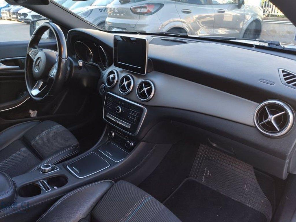 MERCEDES CLA 220 d S.W. Automatic Premium del 2017