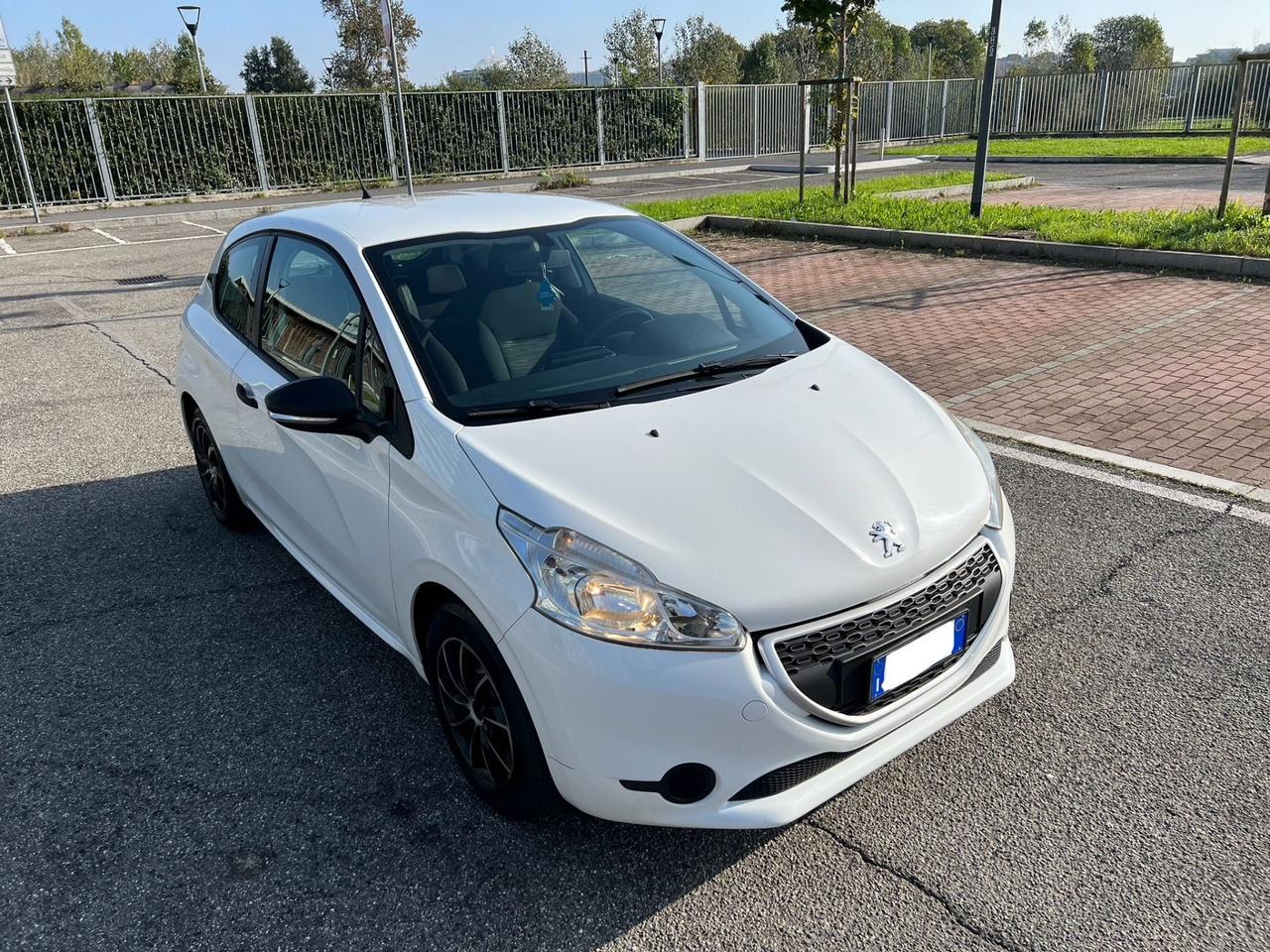 Peugeot 208 PureTech 68 3 porte Access