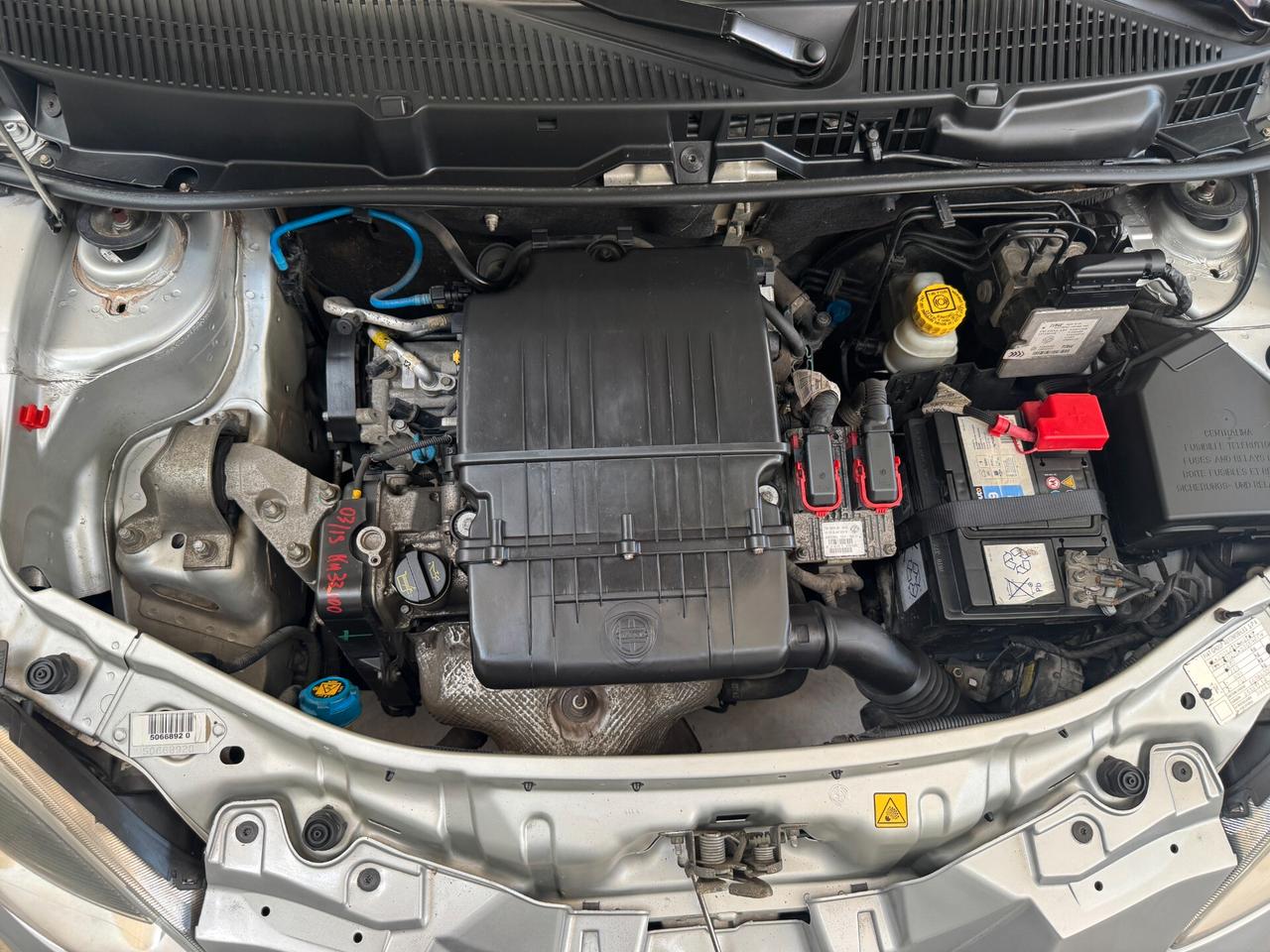 Lancia Ypsilon 1.2 69 CV Unyca