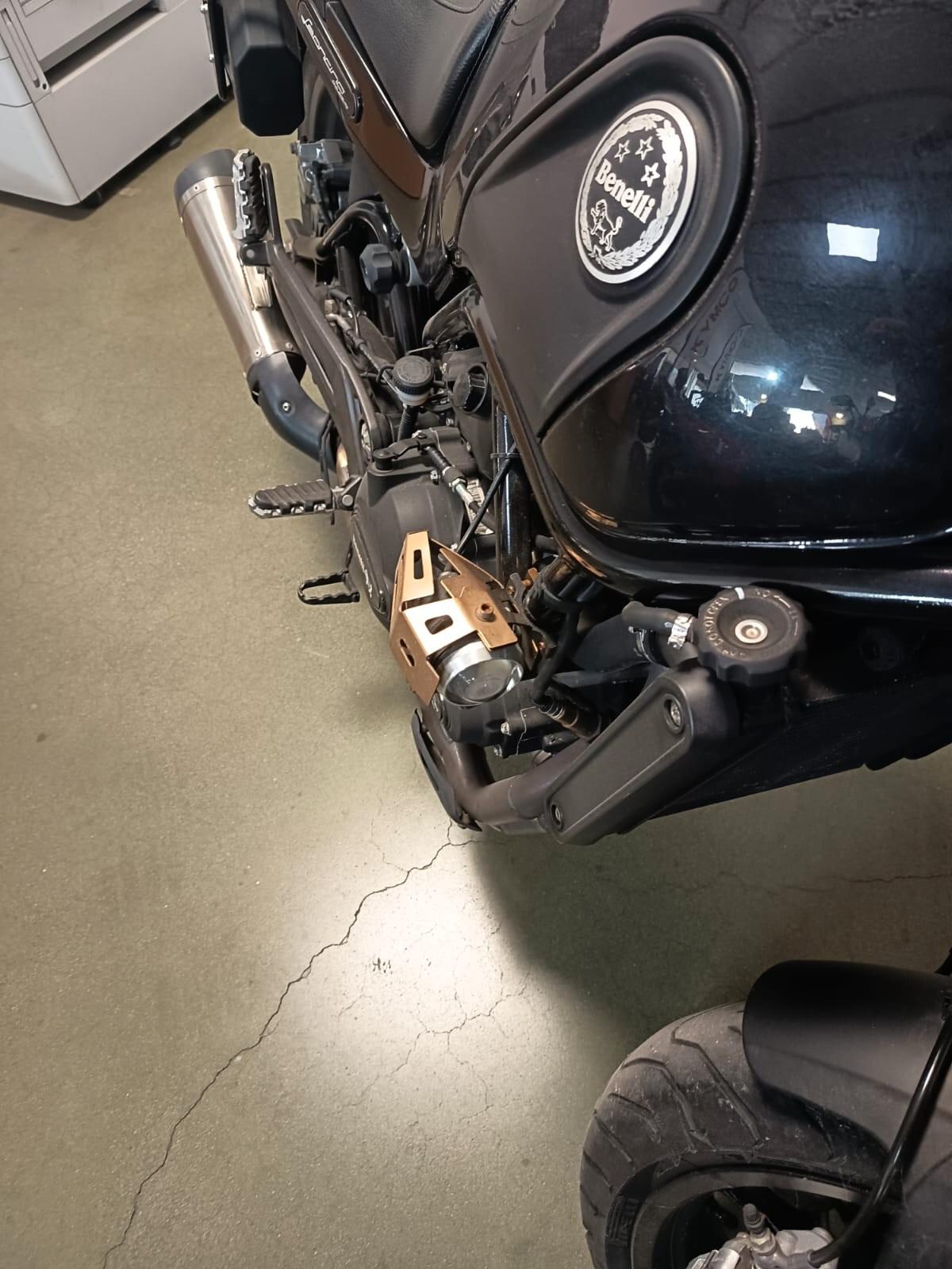 Benelli Leoncino 500