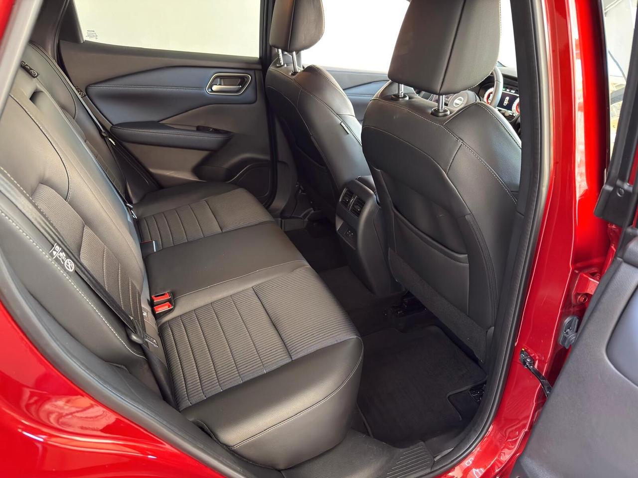 NISSAN QASHQAI MHEV 140 CV Tekna +