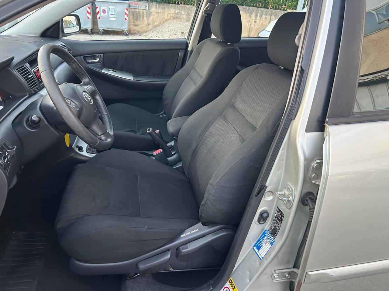 Toyota Corolla 2.0 16V D-4D 5 porte Sol