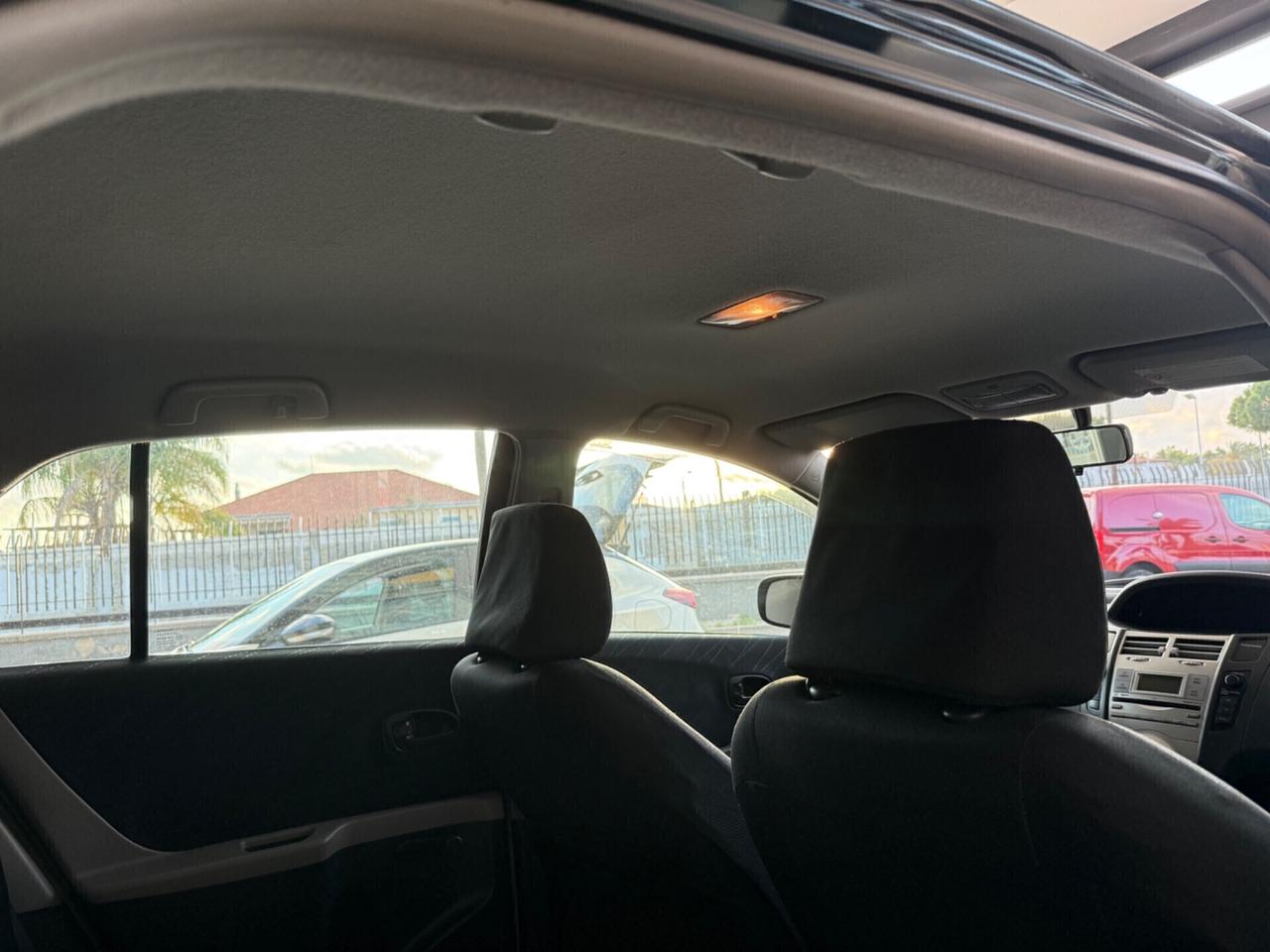 Toyota Yaris 1.4 D-4D 5 porte Sol