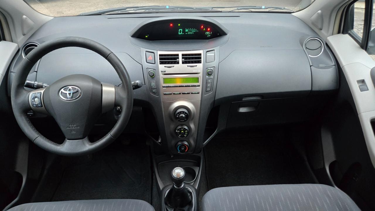 Toyota Yaris 1.3 5 porte Sol