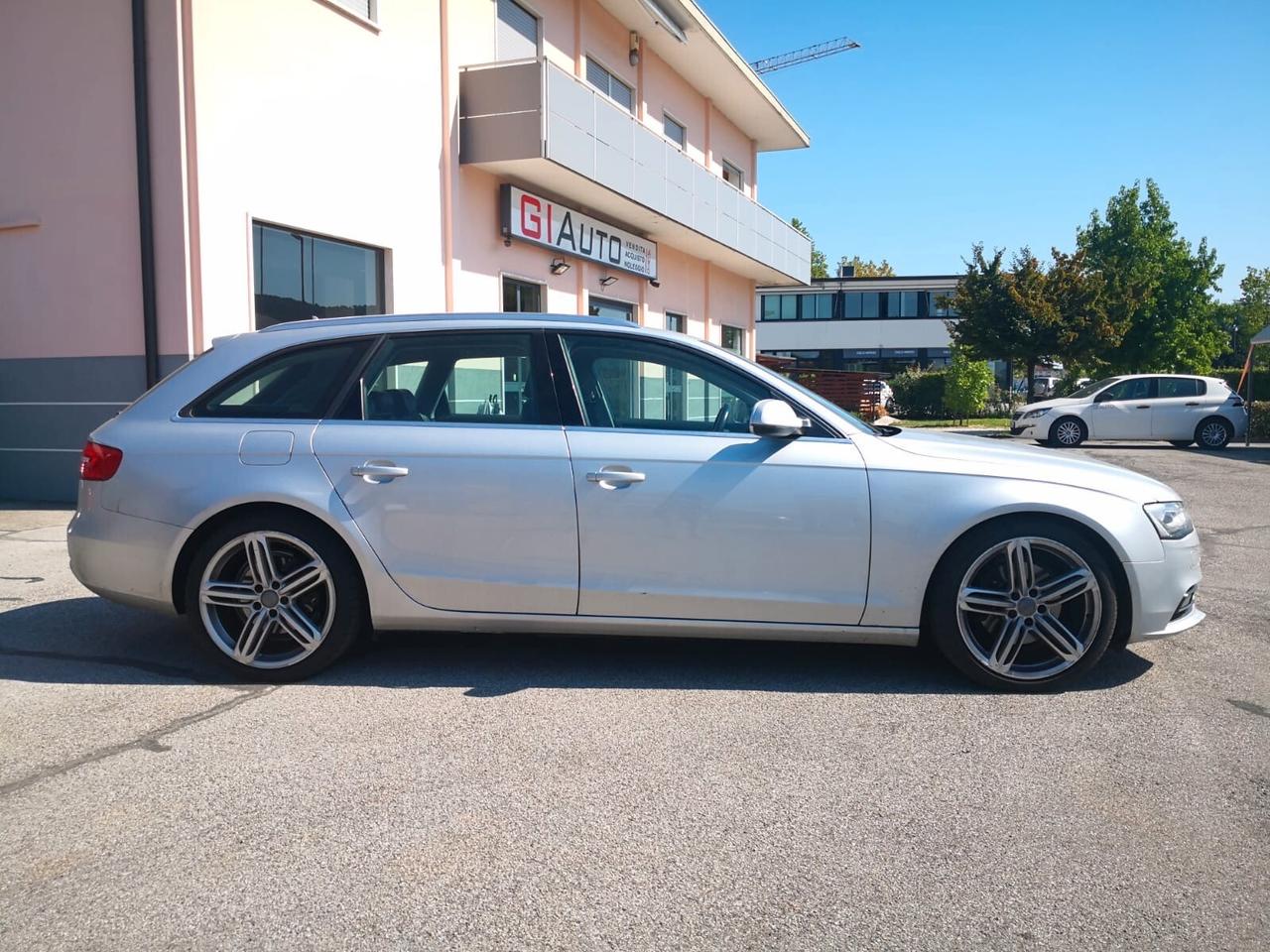 Audi A4 Avant 2.0 TDI 177CV multitronic ***PELLE/ALCANTARA***NAVI***XENO***