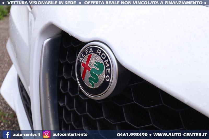 Alfa Romeo Giulia 2.2 Turbo Diesel AT8 160CV Super