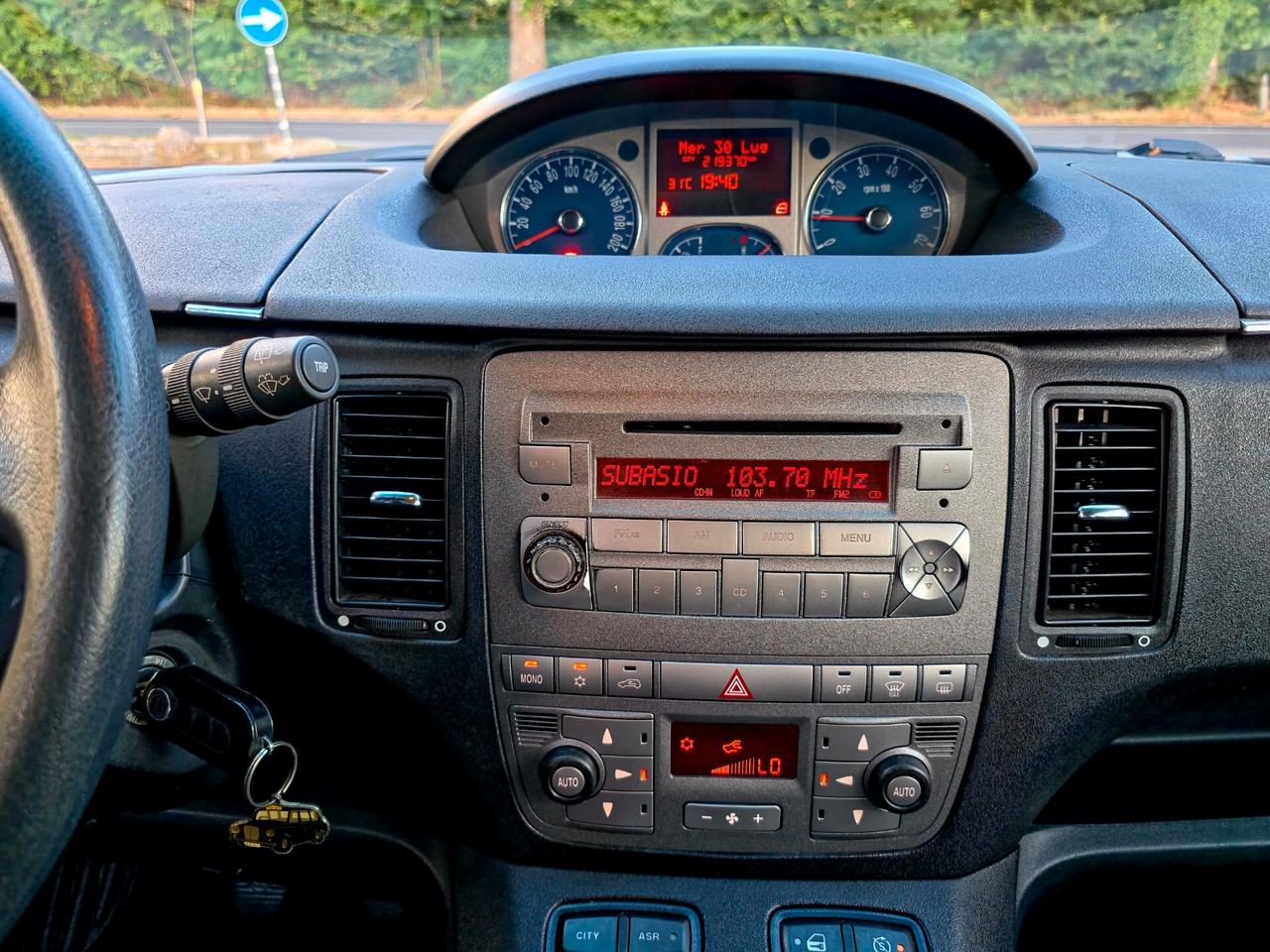 Lancia MUSA 1.4 16V 5th Avenue 2011-E5 Manuale NEO