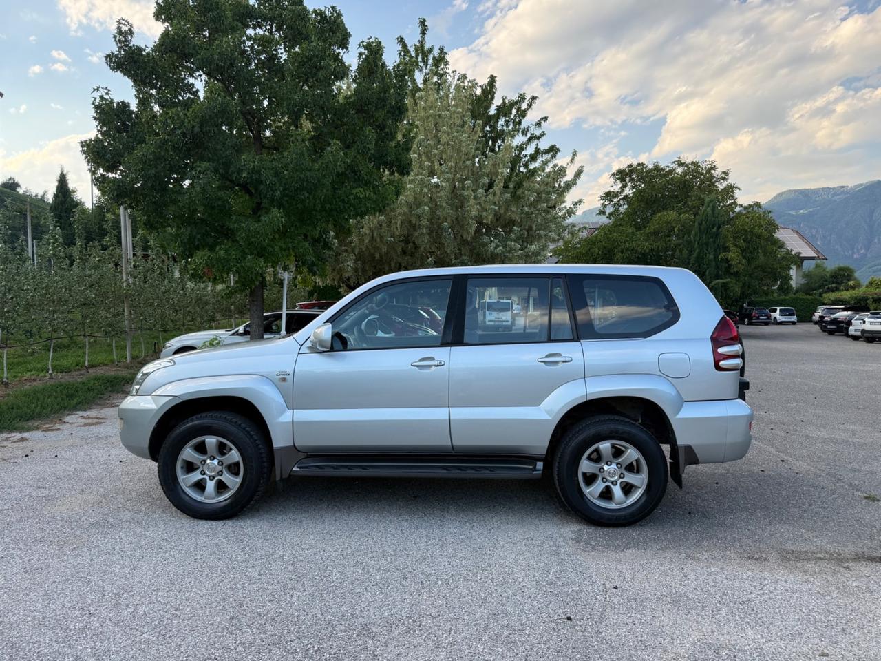Toyota Land Cruiser 3.0 D-4D 16V cat 5 porte aut. Wagon