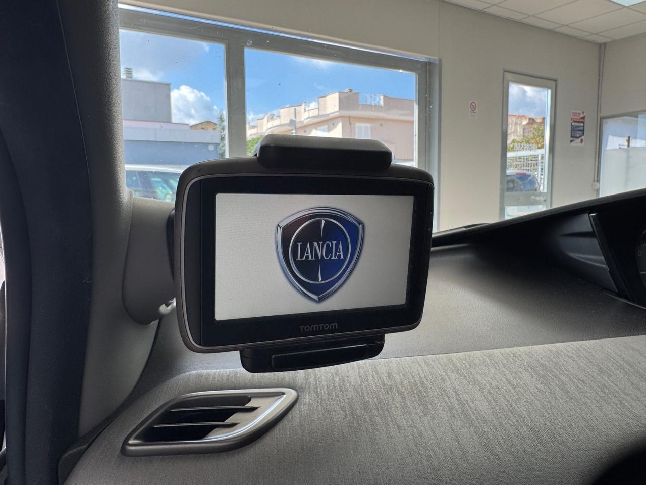 Lancia Ypsilon 0.9 TwinAir 85 CV 5 porte S&S Silver