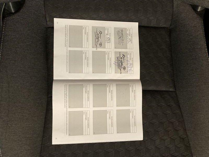 Toyota Yaris Hybrid Active MY22