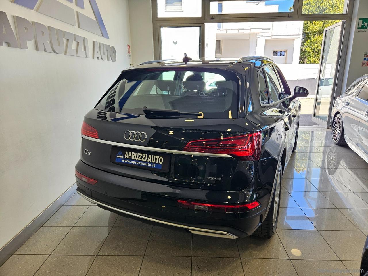 AUDI Q5 40 TDI 204CV quattro S tr. Business