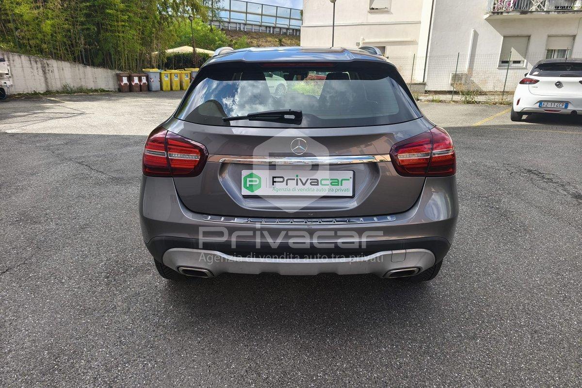MERCEDES GLA 220 d Automatic 4Matic Premium