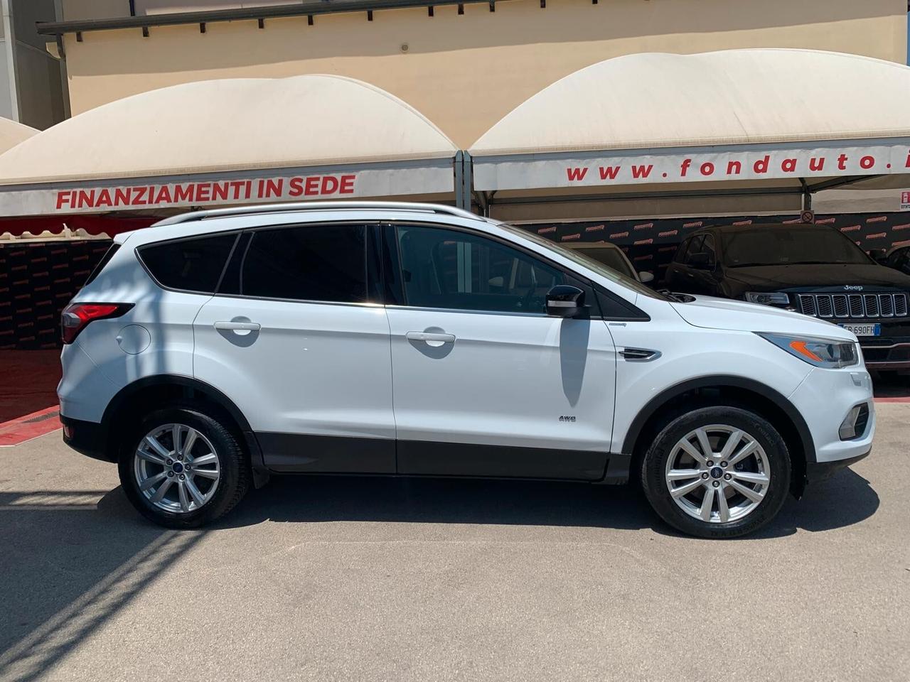 Ford Kuga 2.0 TDCI 150 CV S&S 4WD Titanium