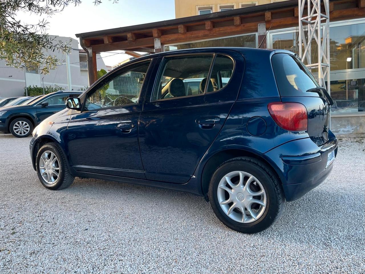 TOYOTA YARIS 1.0 B - 2005 50.000 KM!!!