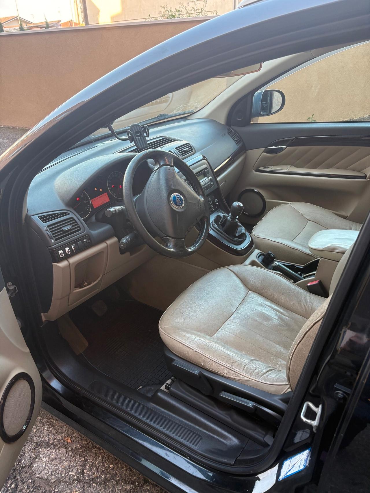 Fiat Croma 1.9 Multijet 16V Must