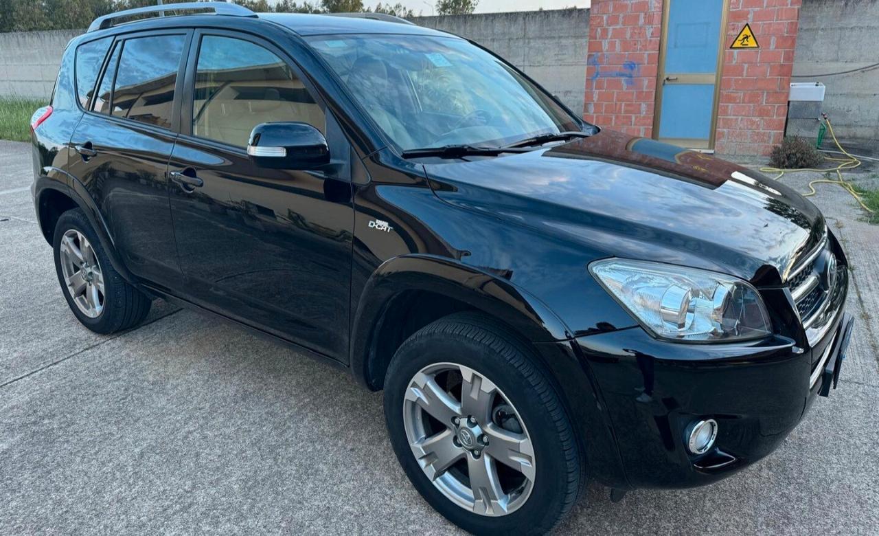 Toyota RAV 4 RAV4 Crossover 2.2 D-4D 150 CV DPF Luxury