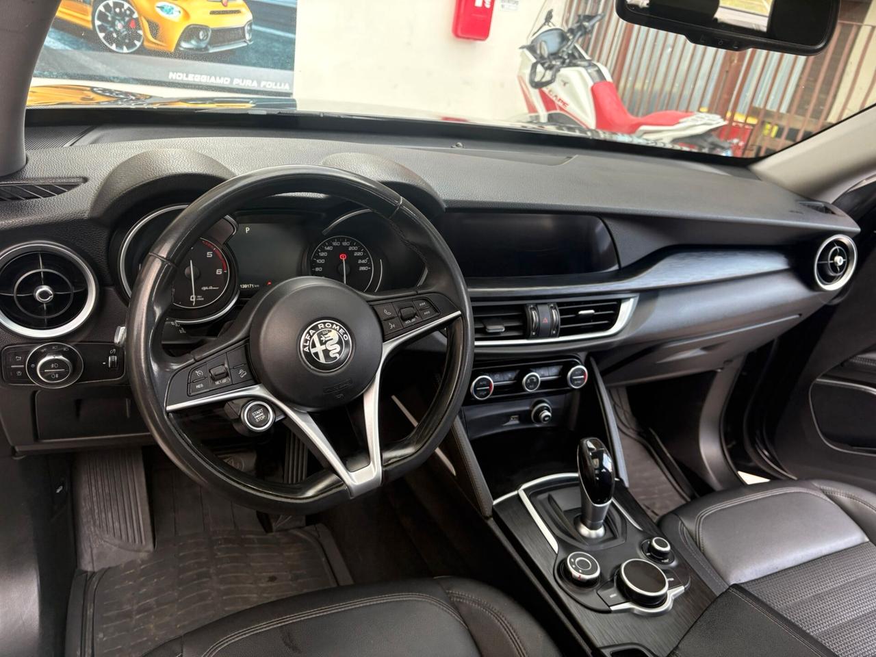 Alfa Romeo Stelvio 2.2 Turbodiesel 210 CV AT8 Q4 Executive