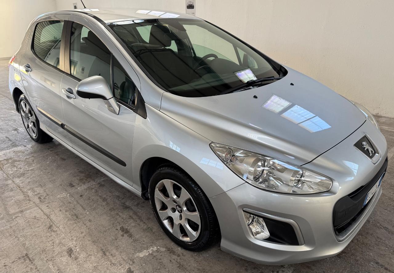 Peugeot 308 1.6 HDi 92Cv 5porte - 2011
