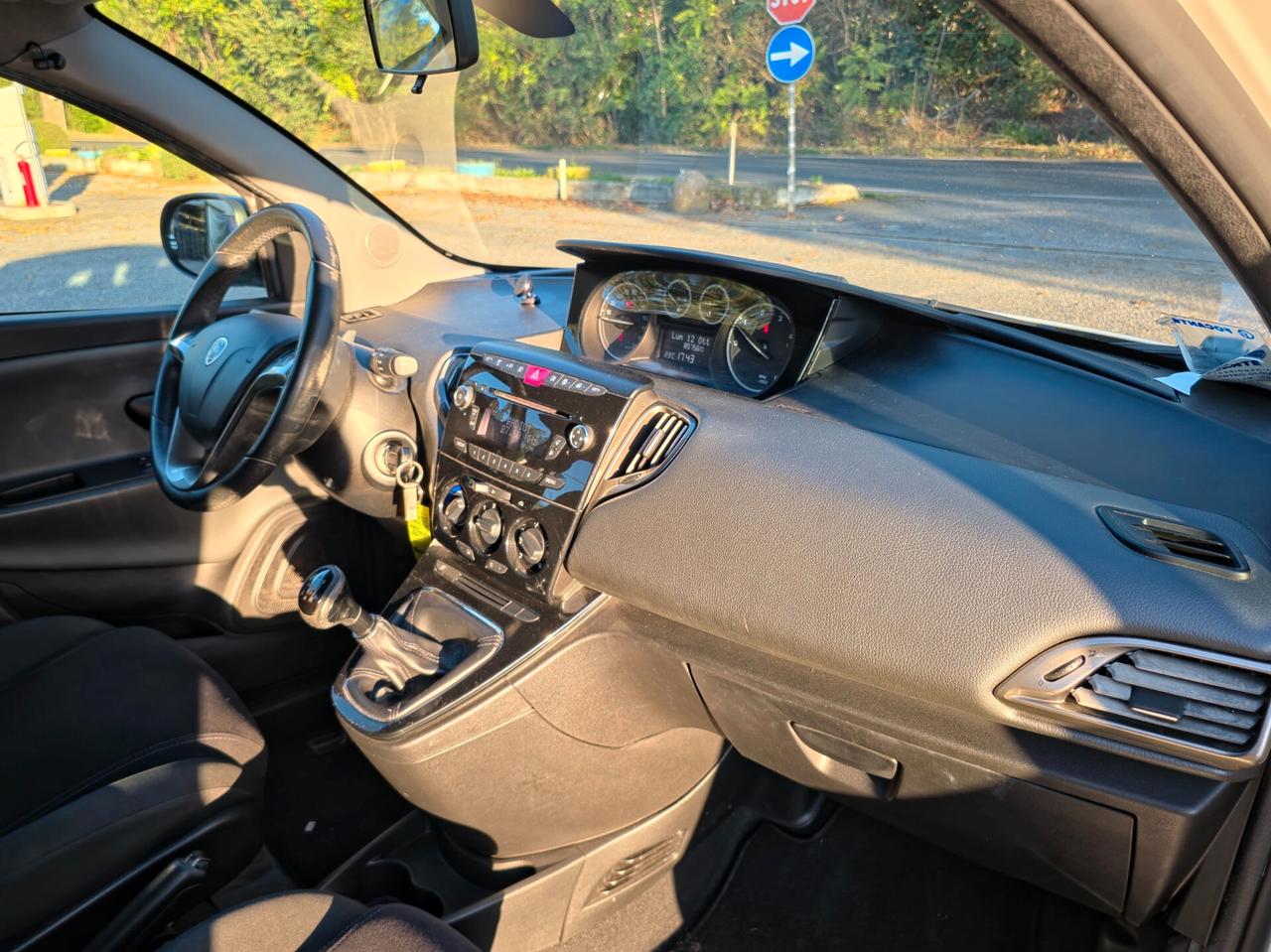 Lancia Ypsilon 1.3 MJT 16V 95 CV 5 porte S&S Elle E5B Manuale NEO 2015
