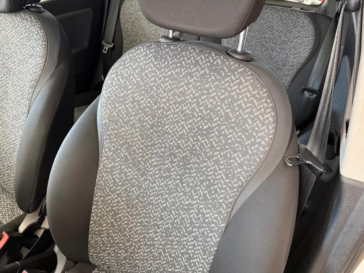 Lancia Ypsilon 1.0 FireFly 5 porte S&S Hybrid Alberta Ferretti